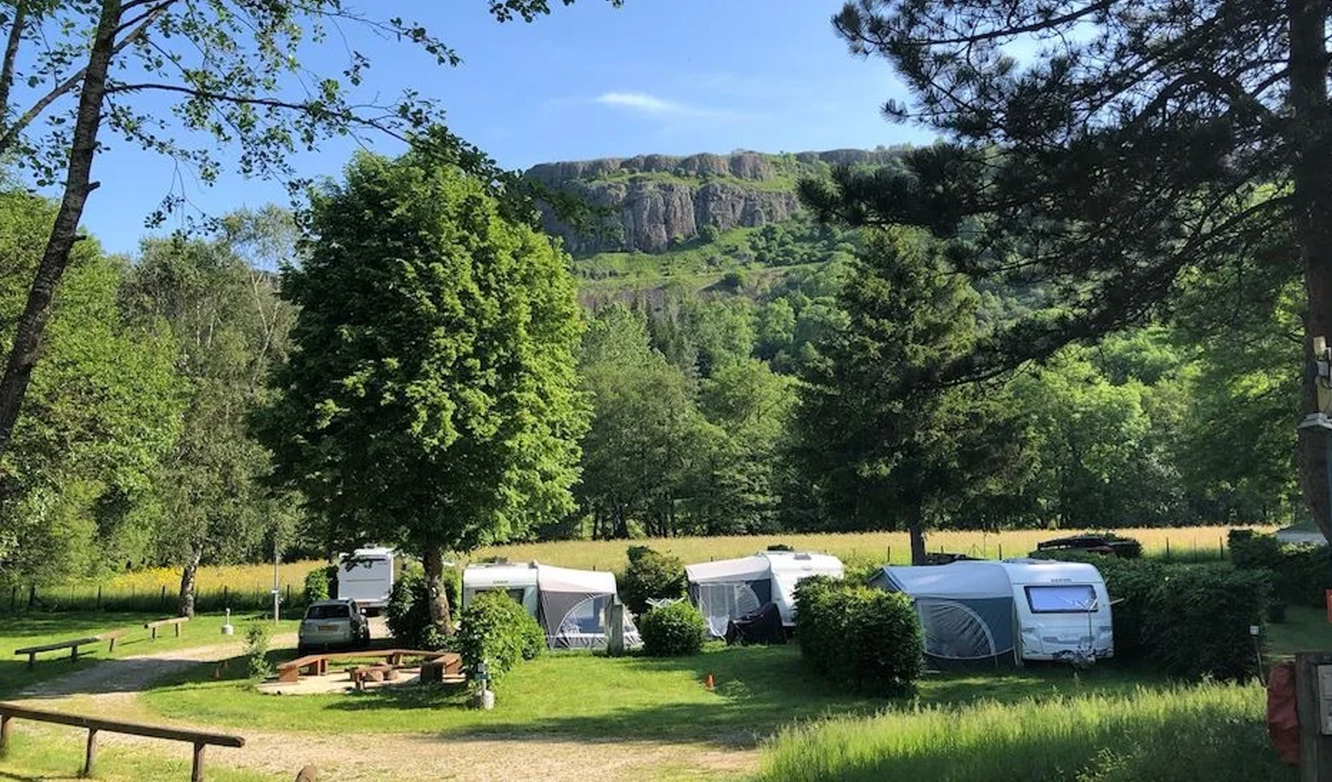 Aan de voet van de vulkaan en een nieuw hoogseizoen (nieuwsbrief)